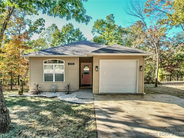 1095 Cherokee Rd, Lake Ozark, MO 65049