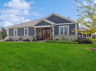 519 Woodlawn Dr, Williams Bay, WI 53191