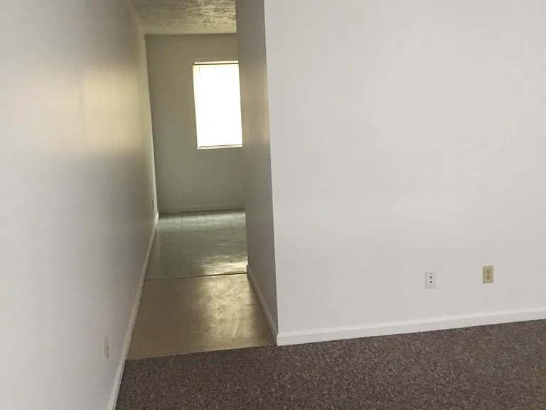 2357 Overbrook Ave — Photo 2