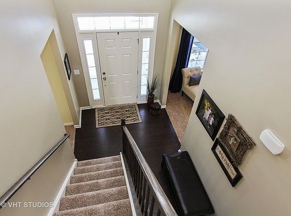 3rd image of 625 Wild Rose Cir