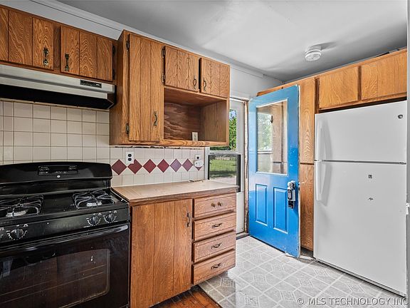 4th image of 237 N Rogers Ave