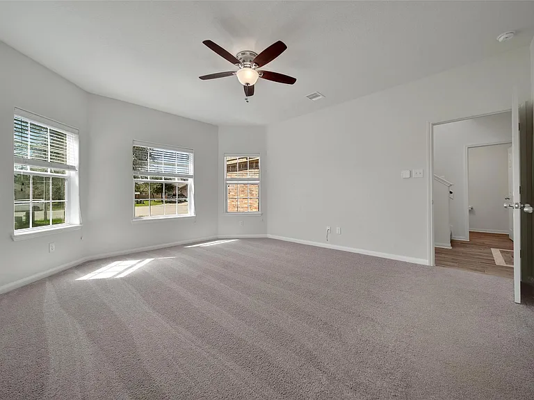 305 Crooked Pine Ct — Photo 18