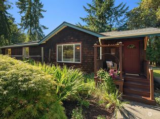 9204 SW 274th St, Vashon, WA 98070