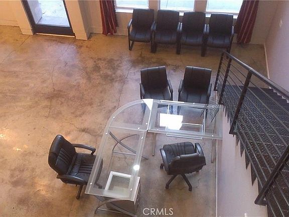 5th image of 215 N Main St