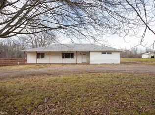 8441 Center Rd S, Austinburg, OH 44010