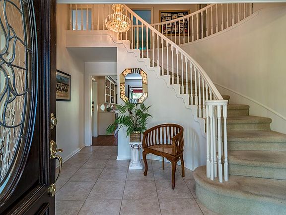 4th image of 4111 Woodbank Ct