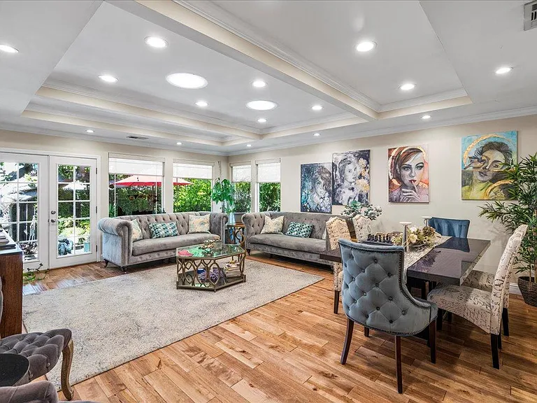 1055 W McKinley Ave — Photo 10