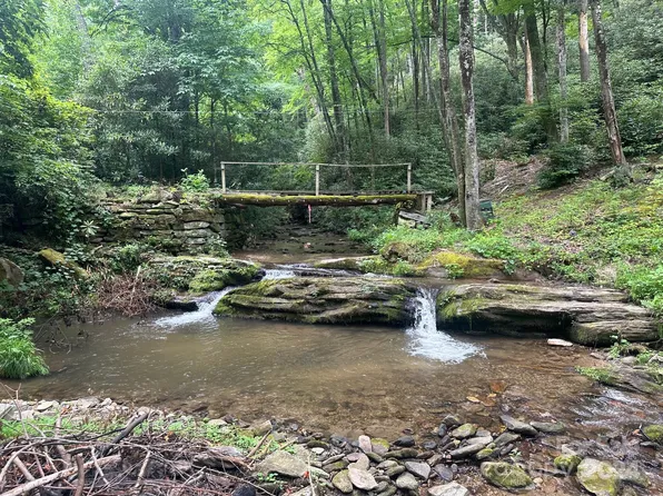 0 Middle Fork Rd, Hendersonville, NC 28792