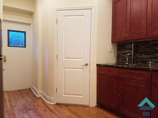 4th image of 709 Dekalb Ave APT 4K