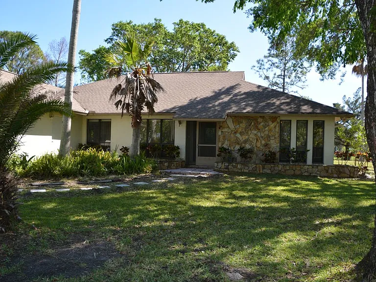 1045 Pine Island Rd — Photo 1
