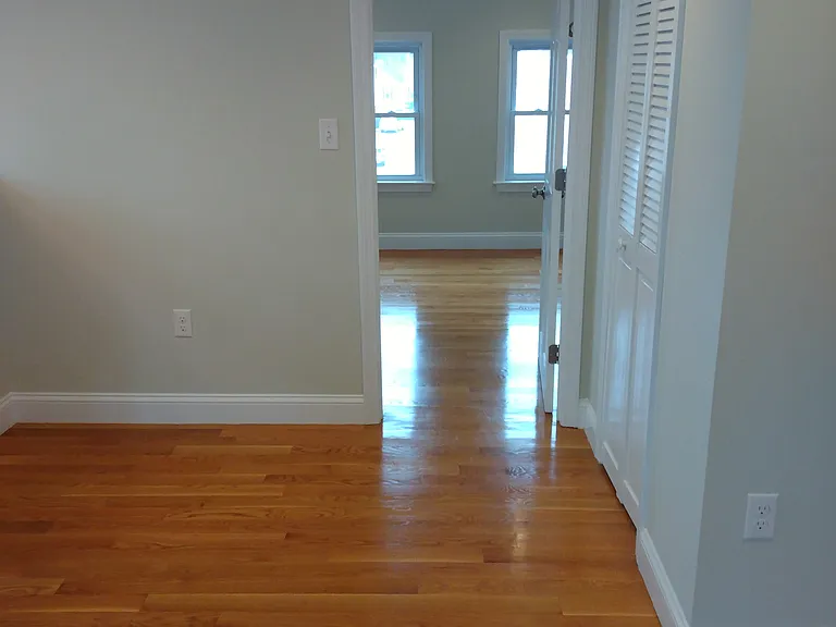 12 Colbert St #3 — Photo 4