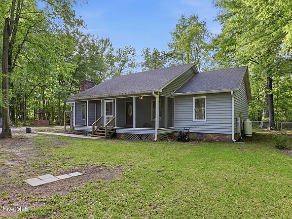 3rd image of 231 Zaner Drive