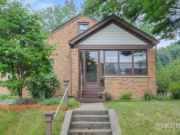 5th image of 748 Lyon St NE