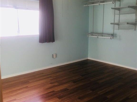 3rd image of 7013 Parkland Ct