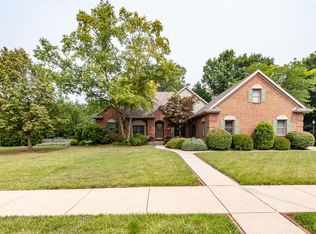 18 Canterbury Dr, New Bremen, OH 45869