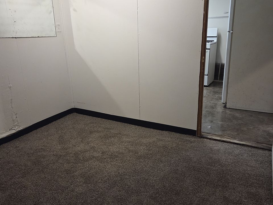 1st image of 10046 S Bensley Ave