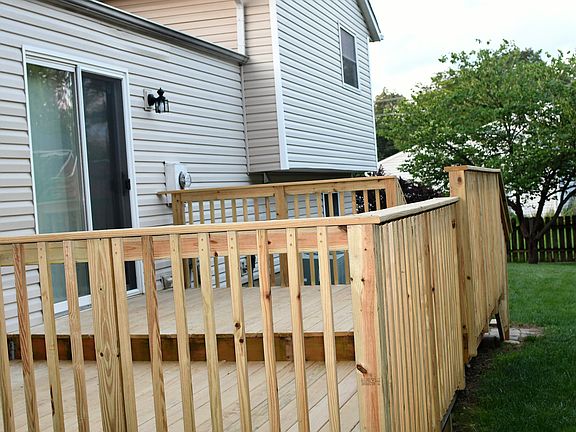 New 2-level deck