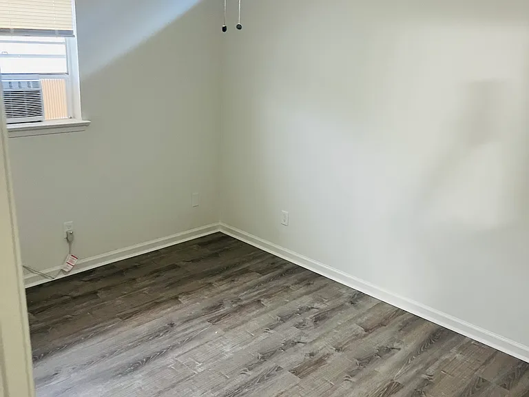 3420 Division St #8 — Photo 6