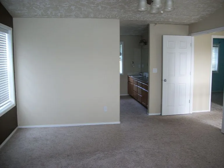 2187 NE Grandhaven St — Photo 11