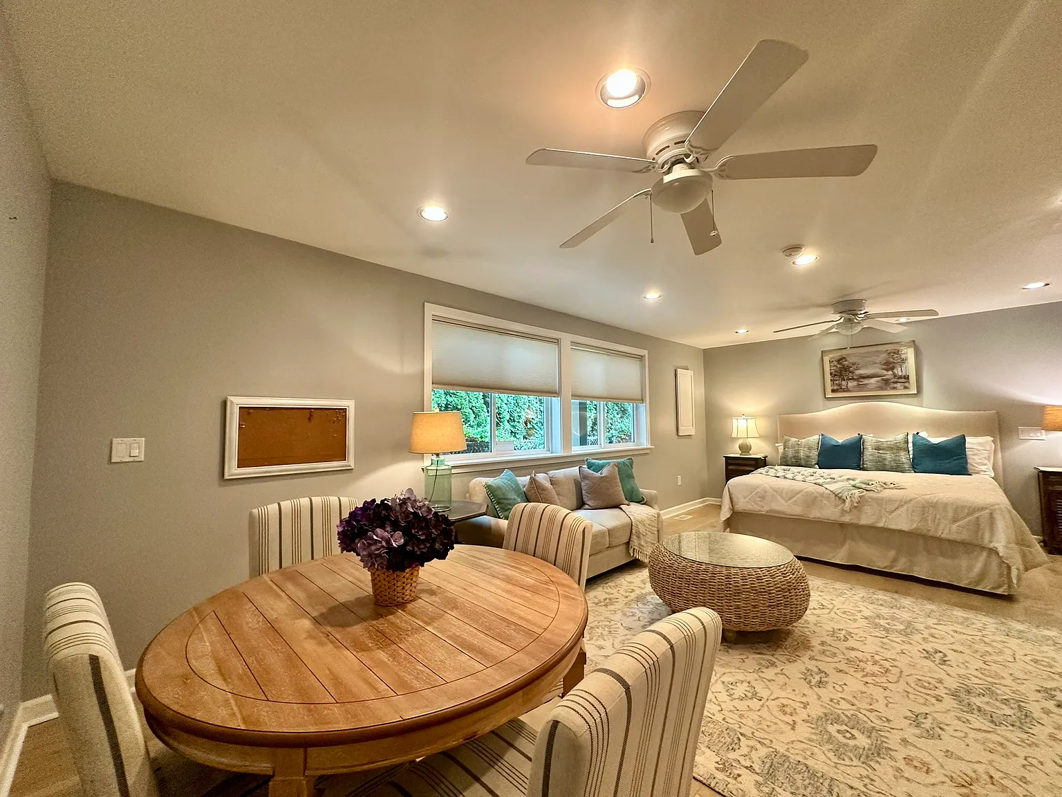 Studio, 600 sqft, $4,800 — Photo 1