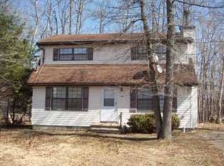 5633 Pembrook Dr, Tobyhanna, PA