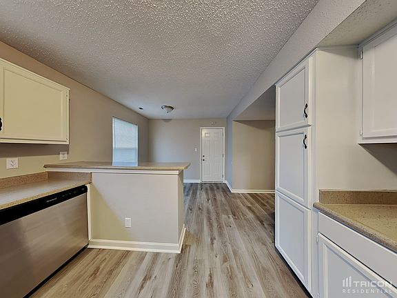 4th image of 5918 Prairie Meadow Dr