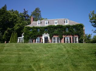 169 Chestnut Hill Rd, Newton, MA 02467