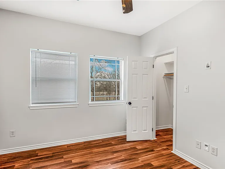 3933 John Sharp Pkwy #A — Photo 21