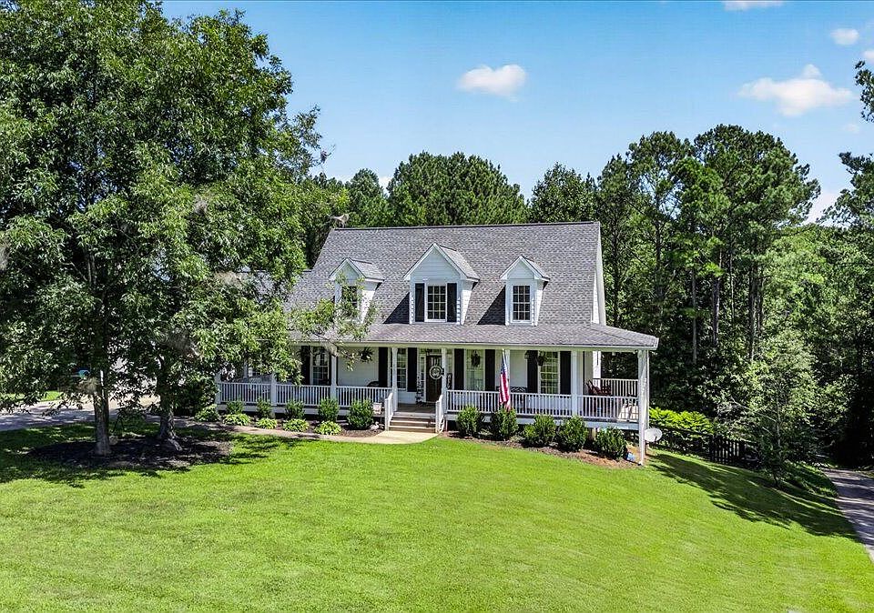 1st image of 545 Hampton Farms Trl