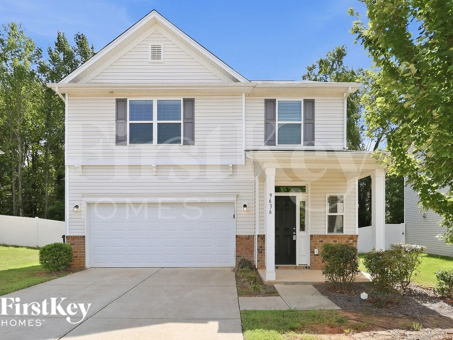3 bed, 2.5 bath, 1841 sqft, $2,445 — Photo 2