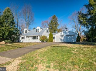 9888 Verree Rd, Philadelphia, PA 19115