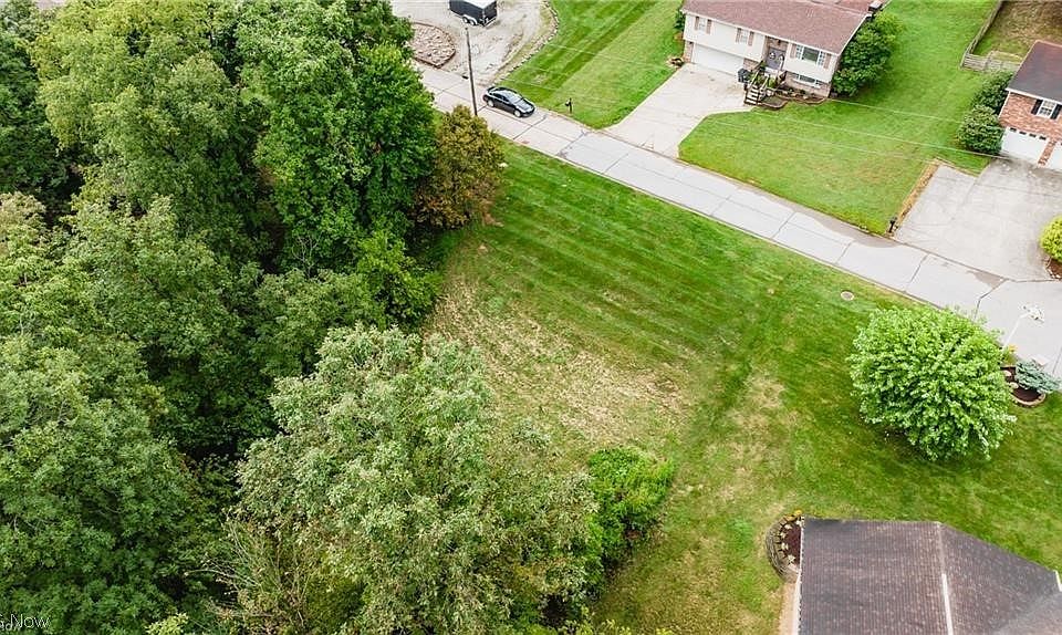 1st image of 38 Wildwood Cir