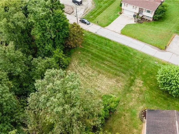 38 Wildwood Cir, Parkersburg, WV 26101