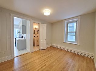 25-69 45th St FLOOR 1, Astoria, NY 11103