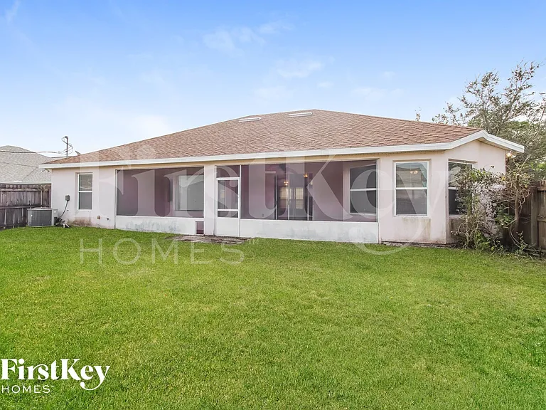 599 Australian Rd NW — Photo 15