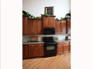 1518 Staunton Dr, Coraopolis, PA 15108