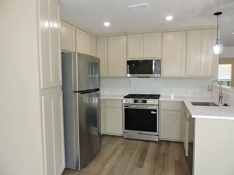 6908 Rufus Dr — Photo 7