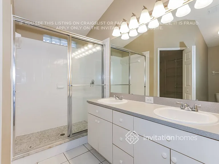 24436 Summer Wind Ct — Photo 11