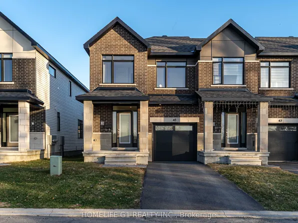 45 Moosonee Cres, Ottawa, ON K4M 0M1