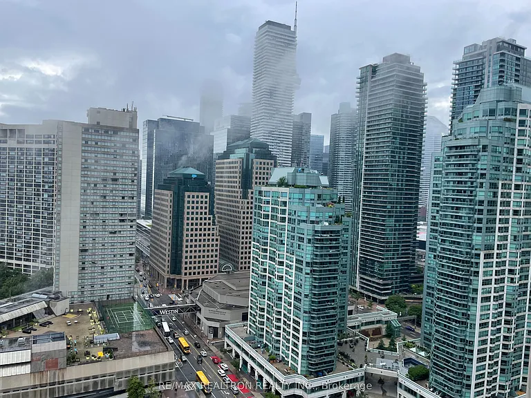 15 Queens Quay E #2404 — Photo 14