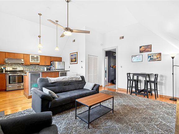 4th image of 501 S Highland Ave APT 3