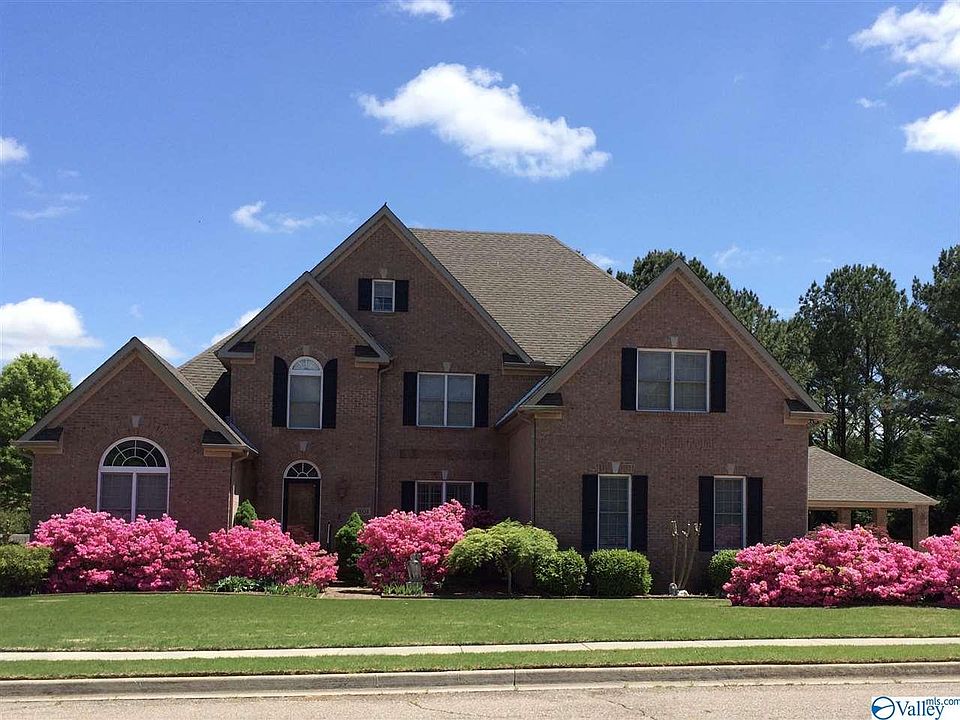 1st image of 2604 Van Dyke Cir SE