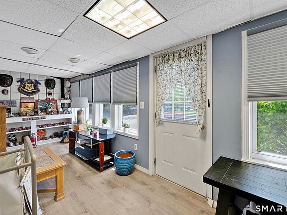 3rd image of 120 Basswood Road