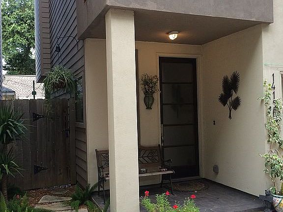 3rd image of 1415 Bonnie Brae St