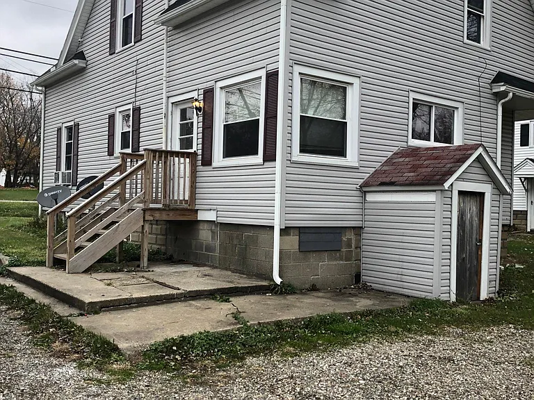 6274 Waterloo Rd — Photo 2