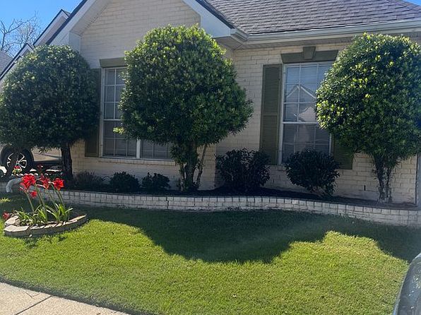 1571 Steeple Chase Ln