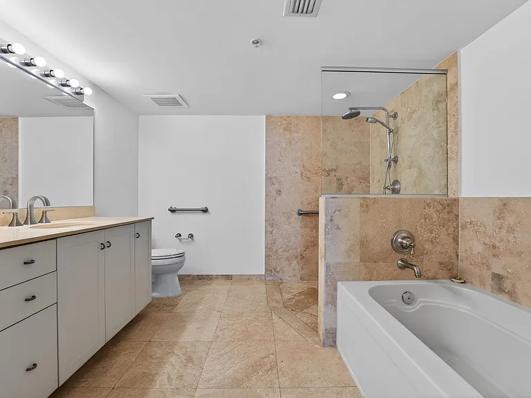 3232 Coral Way #1601 — Photo 23