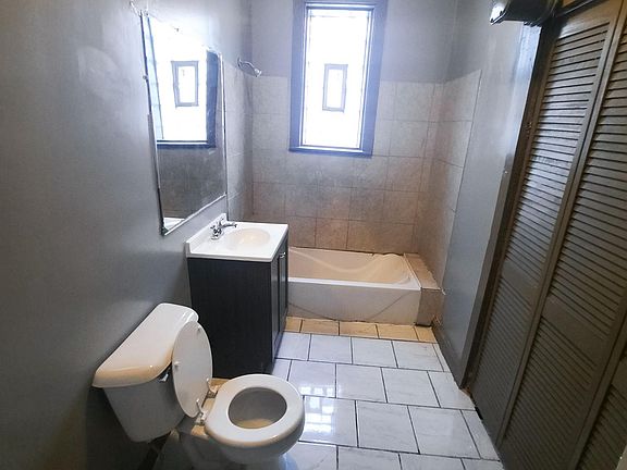 5th image of 1433 S Keeler Ave APT 2