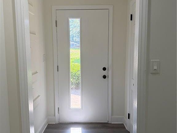 4th image of 1726 Centra Villa Dr SW
