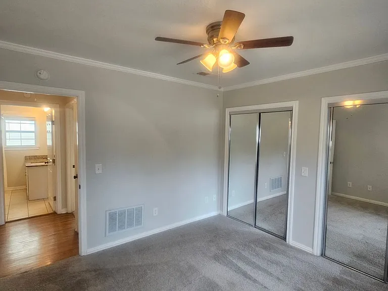 307 N Bradley St — Photo 20